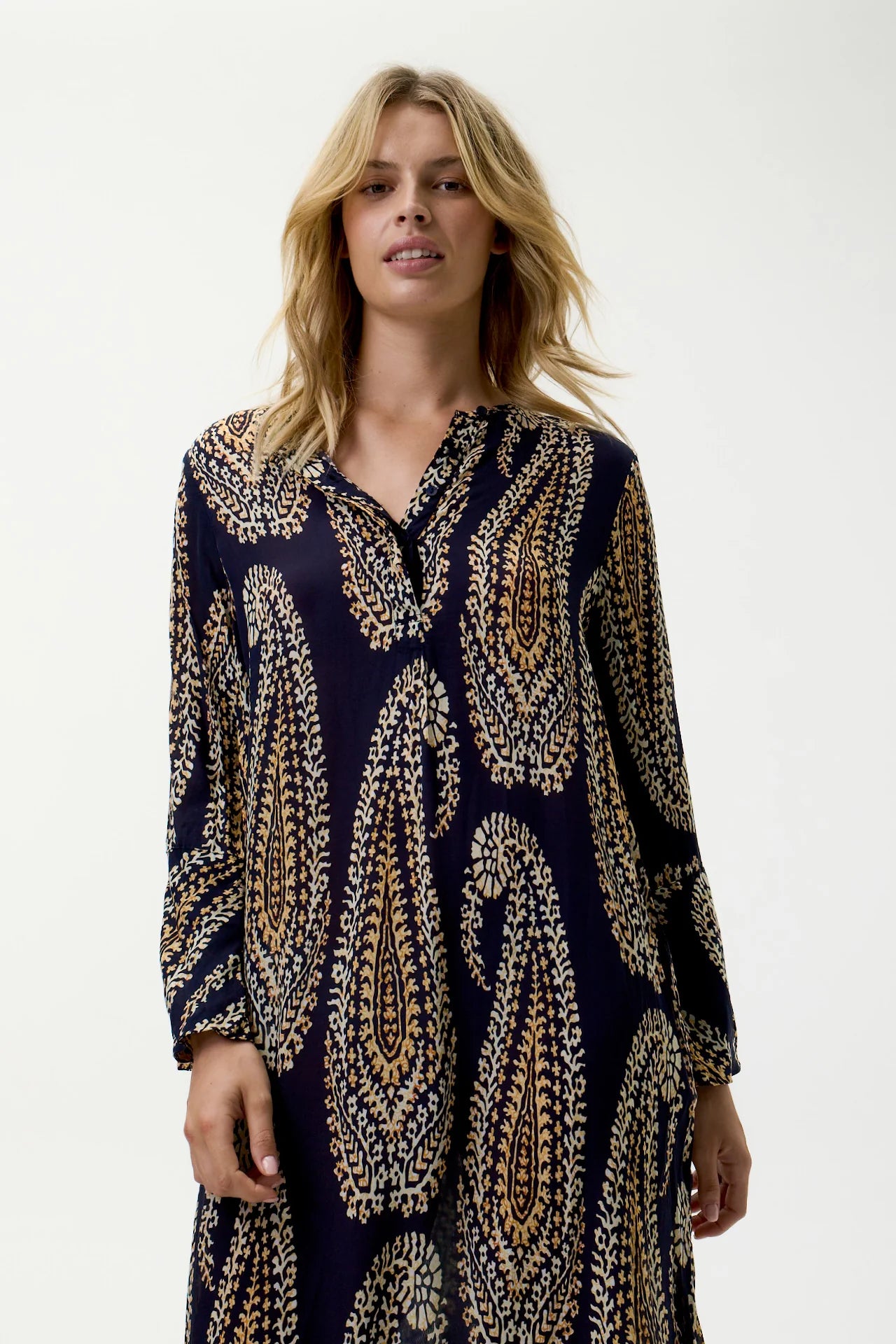 Long Genie-Provence-Viscose-Navy Paisley Dress