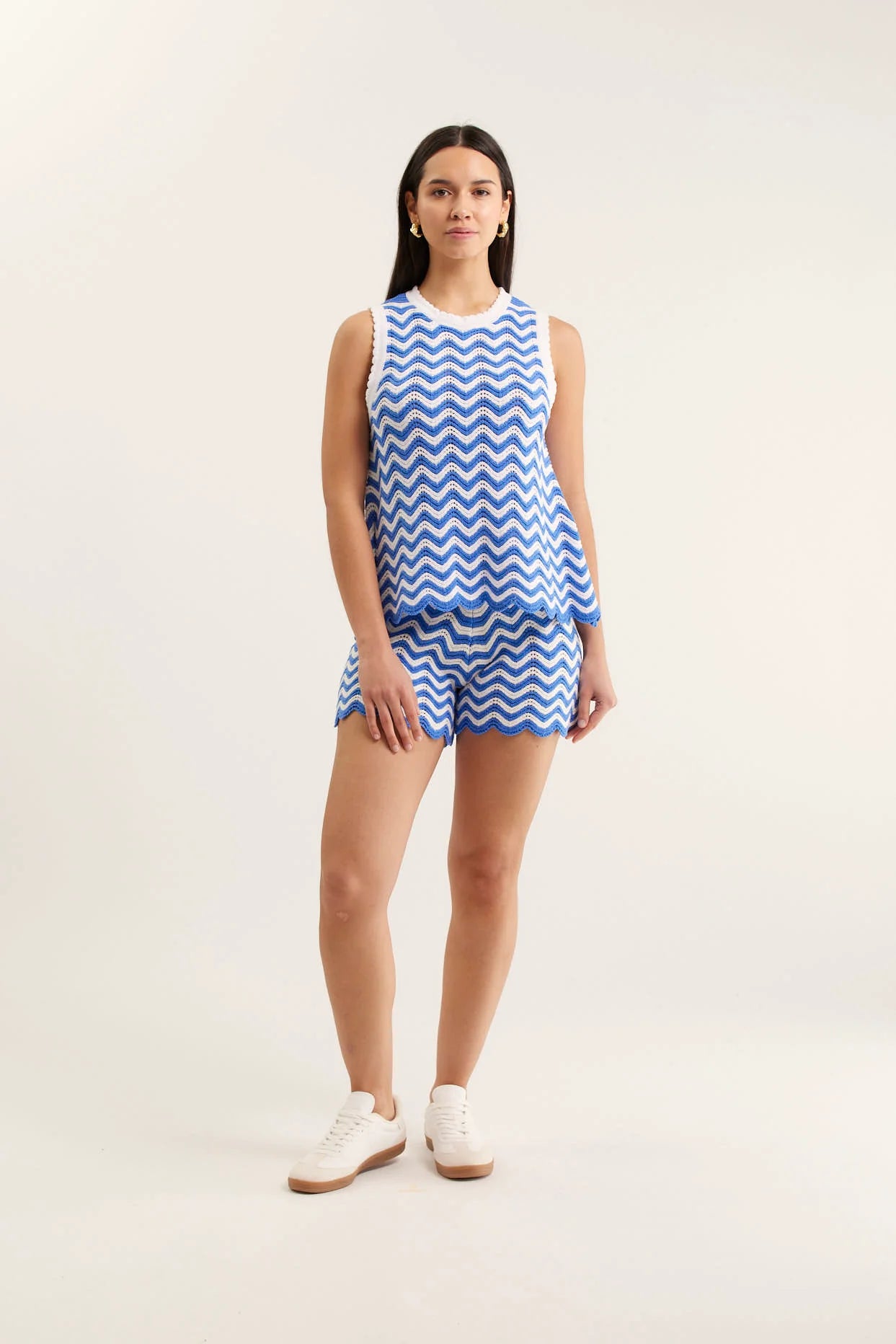 Pearle Top in Cornflower/White