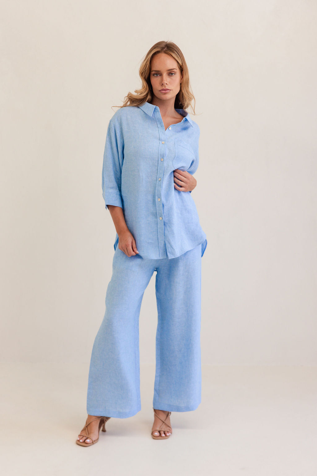 100% Linen Elbow Sleeve Shirt in Chambray