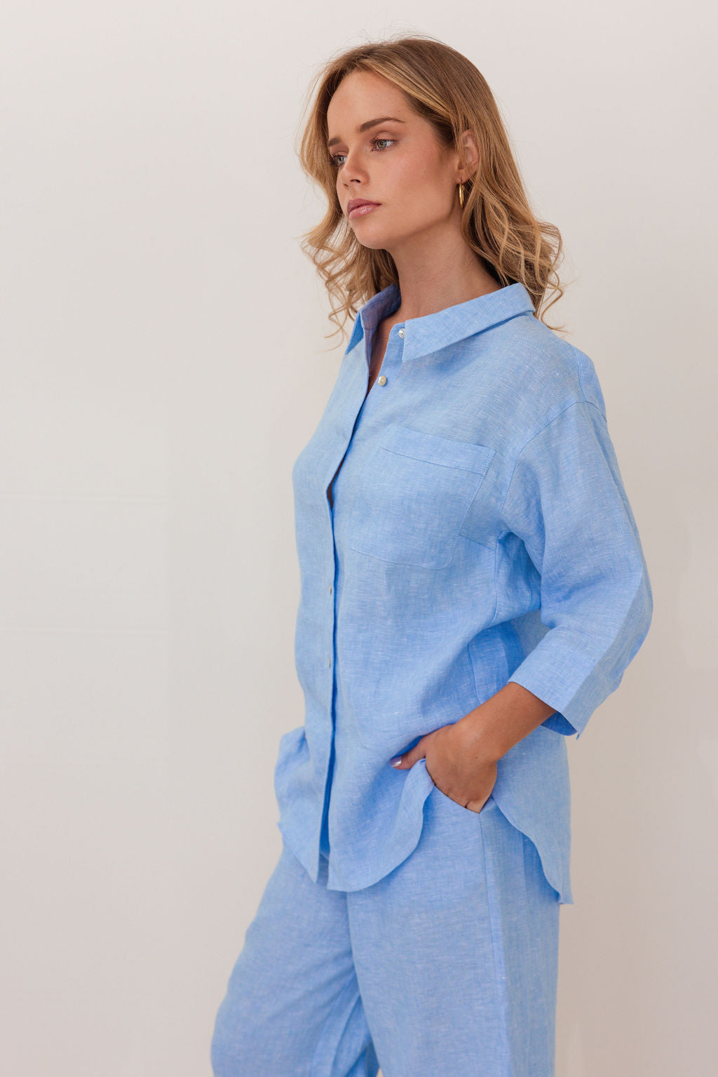 100% Linen Elbow Sleeve Shirt in Chambray