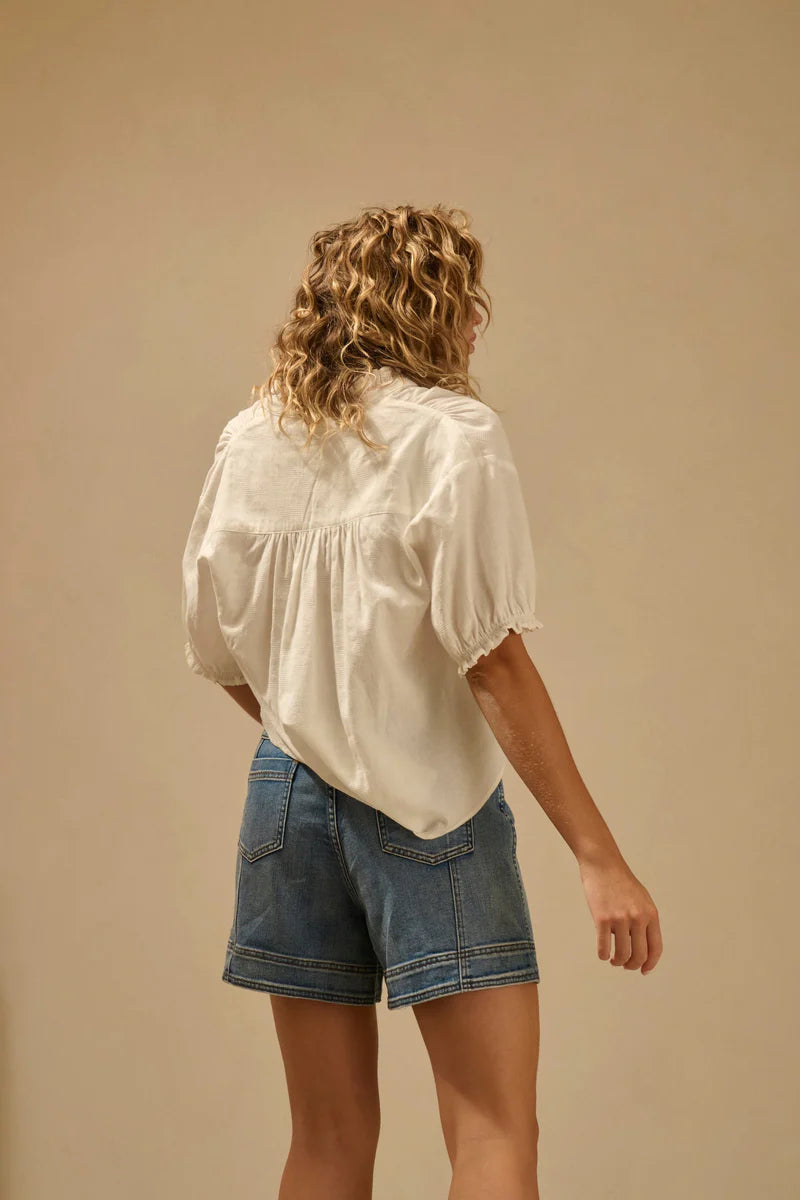 Sydney Short | Dakota Wash