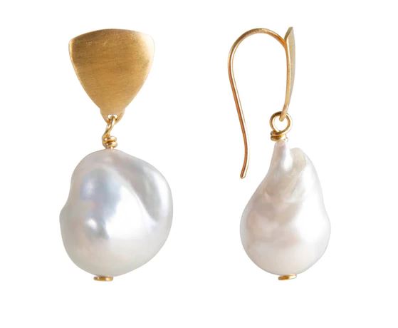 Baroque Pearl Shield Drops- Gold
